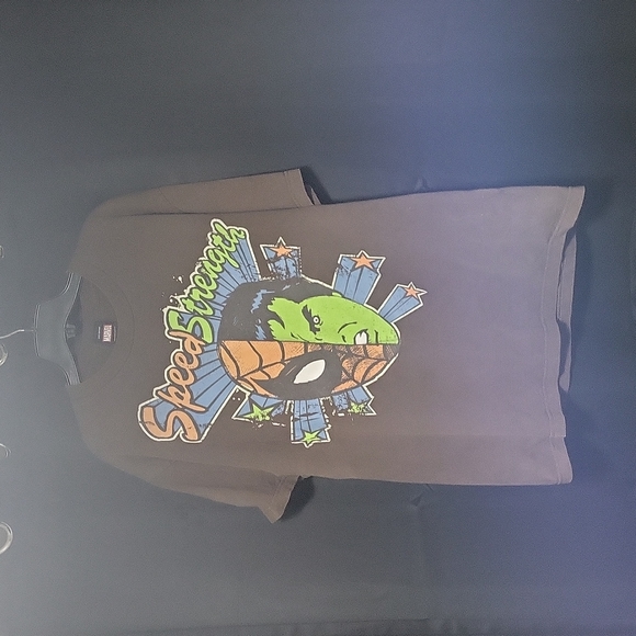 Marvel Spider-Man and Incredible Hulk T Shirt from Disney World. - Picture 1 of 4